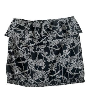 🔥4/$30 
Halogen Black and White Bubble sleeveless Shirt Ruffled Casual Medium